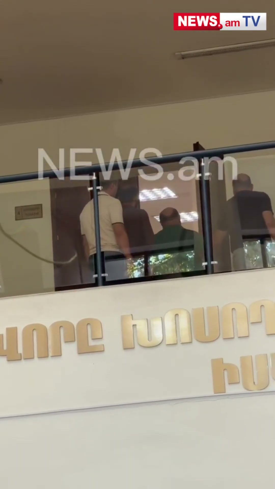 Լարված իրավիճակ դատարանում՝ սպшնված 3 զինվորների գործով նիստից առաջ