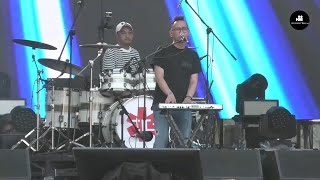 Download lagu Perjalanan Cinta - Tic Band - Live At The 90s Festival 2024 mp3