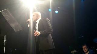 Phil Collins live 2010 - Blame it on the Sun