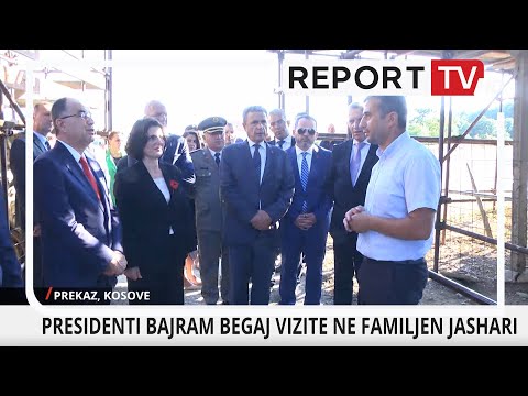 Vizita në Kosovë/ Begaj vizitë në shtëpinë muze të Adem Jasharit