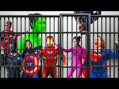 Superheroes Escape From Prison - Green Fat