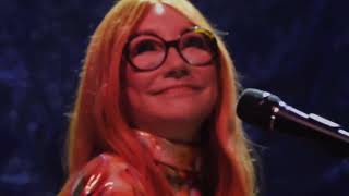 Tori Amos - Bouncing Off Clouds w/ band (&amp; Reindeer King snip) live (London 2022 2nd show)