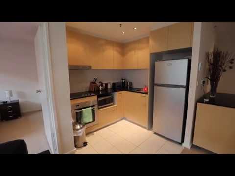 Leader Capital Real Estate -Unit 18- Metropolitan Apartment - 1 Bed | 1 Bath | 1 Car-Fully Furnished