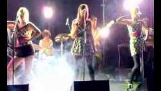 The Pipettes New Opening Song live @ Zion, Conegliano 07