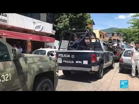 Mexico: Acapulco police disarmed over suspected crime links, two top commanders wanted