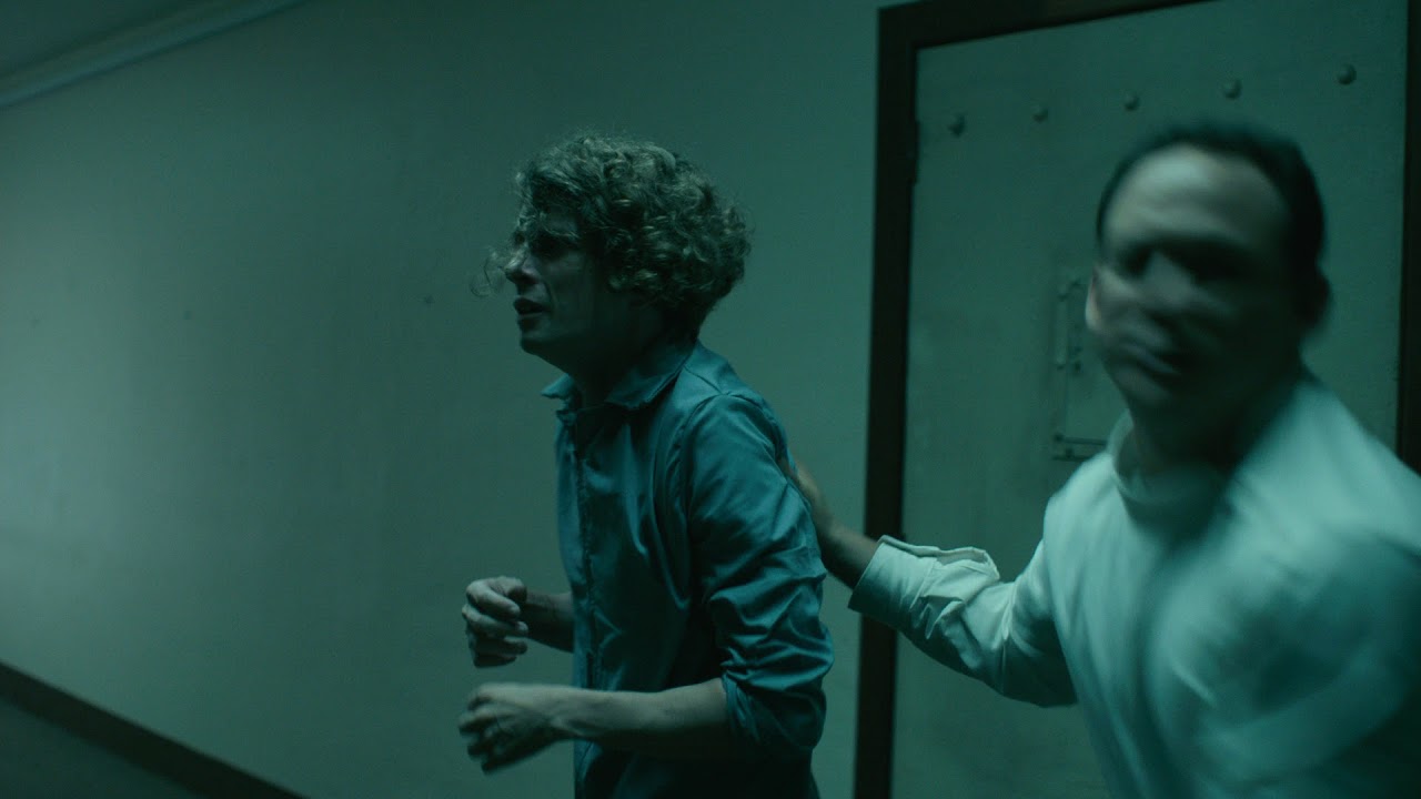 trailer Oficial