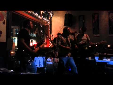 DAVE SMALLEY (DAG NASTY) @ THE GALAXY HUT ARLINGTON VA 7/14/2014 PART 1
