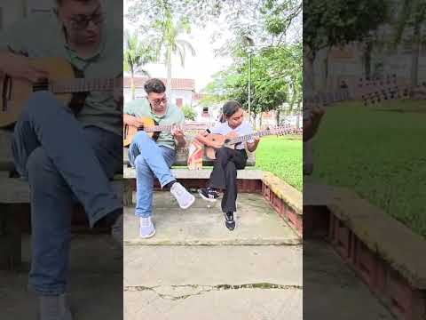 con mi gran amigo Alejandro, desde CHARALA Santander, interpretando este bonito torbellino #musica