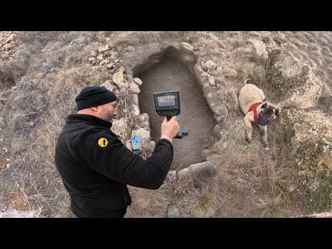 Kayıp Tarihin İçindeki Gizemli Define Mezar Taşı Altından Çıktı !!!