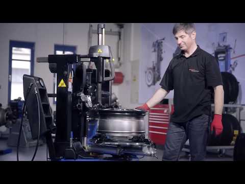 Reifenmontage nach WDK-Vorgaben mit der Hofmann monty Reifenmontiermaschine – sicher & fachgerecht