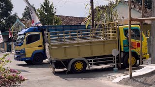 Download lagu Awas hati hati‼️Mobil Truk mau mundur #telolet mp3