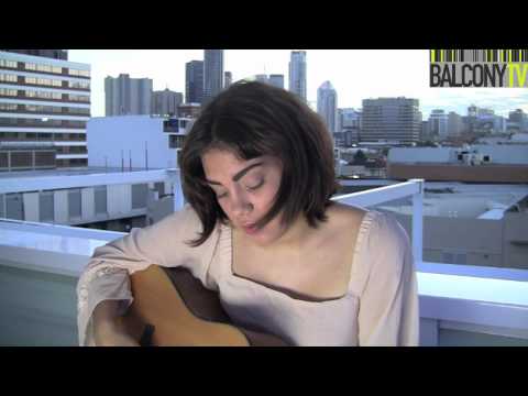 THELMA PLUM - TIME AND WAITING (BalconyTV)