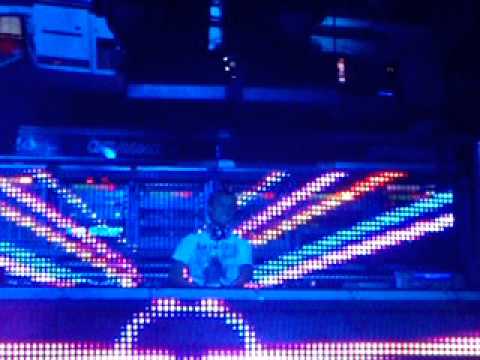 Armin van Buuren Amnesia Ibiza 24.08.2010 "EDX & Tim Berg - Thrive Bromance (AVB Mash Up)"