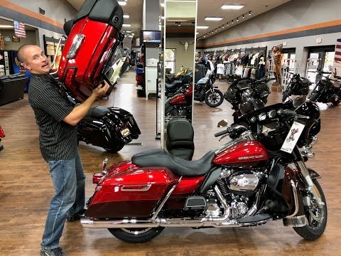 Detachable Tour-Pak Tutorial, 2018 Harley-Davidson Limited