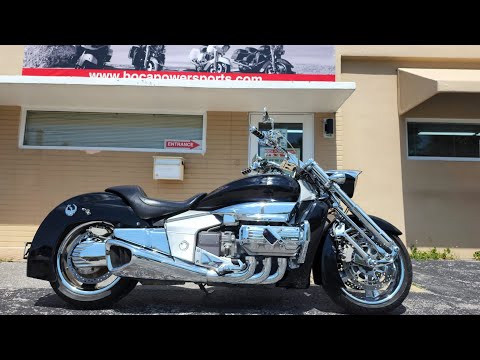 2005 Honda Valkyrie Rune around
