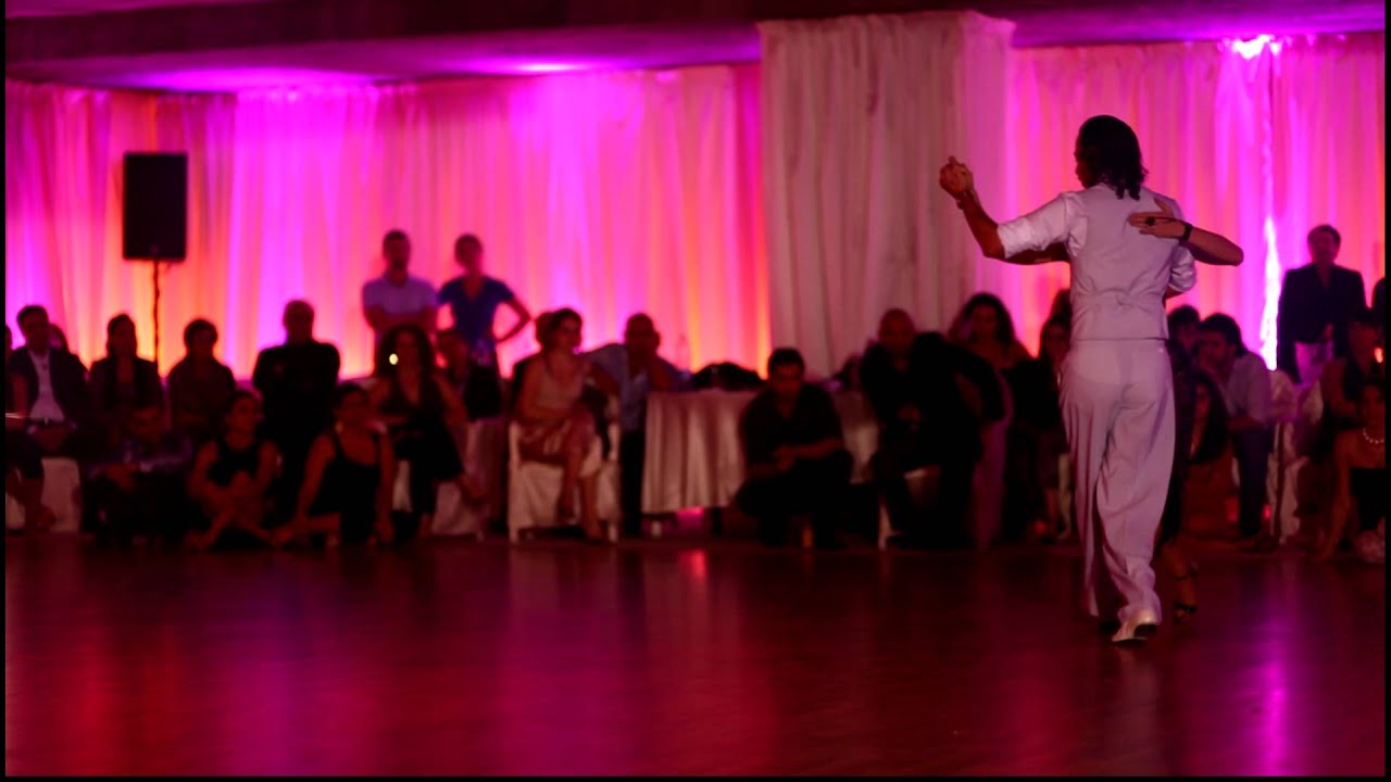 Gisela Passi & Rodrigo Rufino BITF 2011 (2) by Izaca Productions