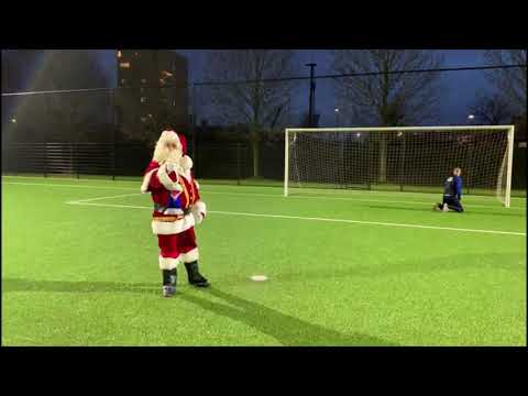 Jong Hercules kerstman influencer