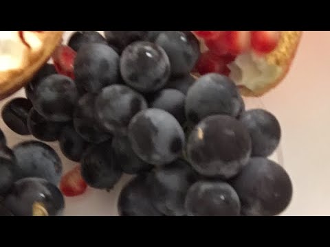 pomegranate/grapes/gudtrip/foodtrip/mukbang