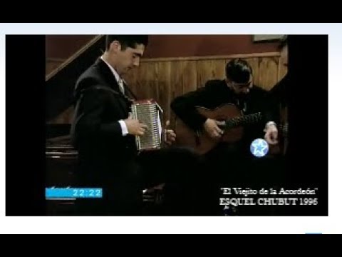 "El Viejito del Acordeón" FLORES AMARILLAS EN LA VENTANA