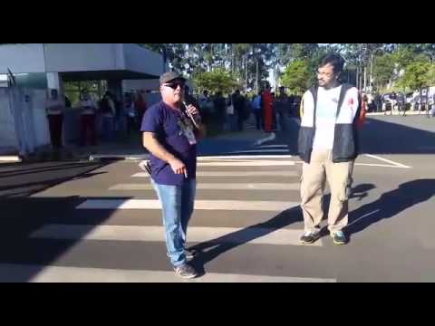 Diretor do NF discursa em Ato na Replan pelos 20 anos da Greve de 95