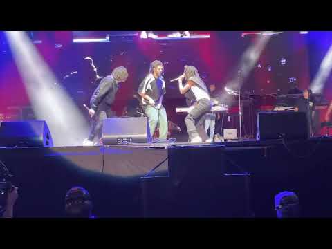 JID x Kenny Mason & J. Cole performing “Stick” at Governors Ball (6/13/22)
