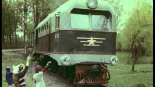 preview picture of video 'Поезд «Юность» Луцкой ДЖД, 1980 год'
