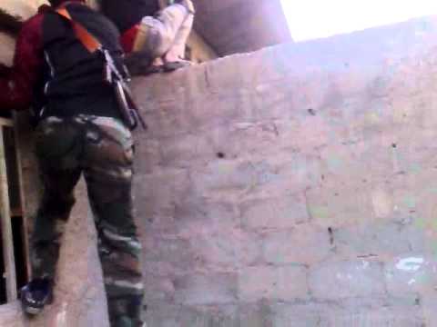 استهداف أحد مقرات النظام في حي الموظفين في دير الزور  بواسطة قاذف آر جي من قبل كتيبة الخضراء