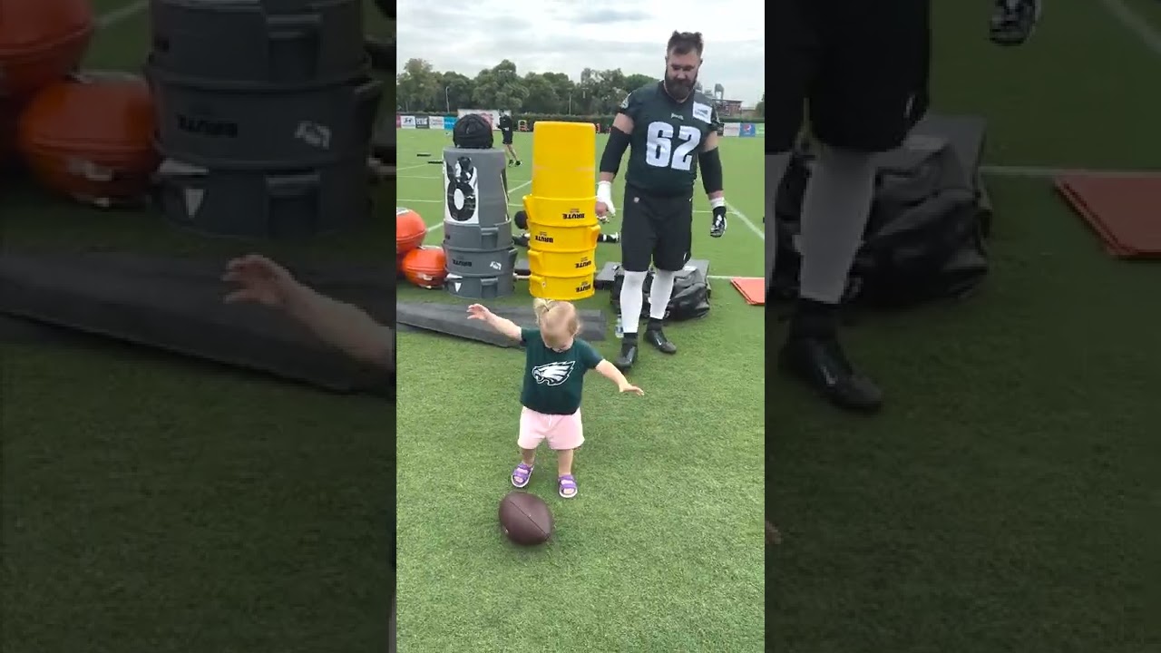 Jason Kelce and A.J. Brown Have the CUTEST Kids #shorts #eagles