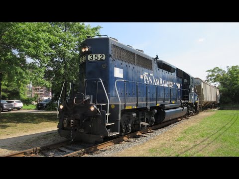 TRAIN HORN SOUNDS LIKE CAR HORN! Pan am railways chase in Historic Salem MA| BO-1 chase