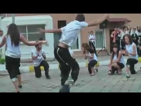Crazy Turkish Dance - Kolbasti.flv