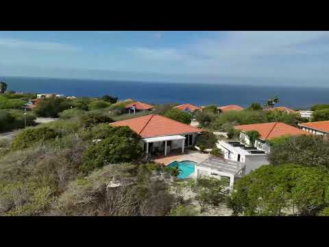 Videovoorbeeld: Villa in Coral Estate