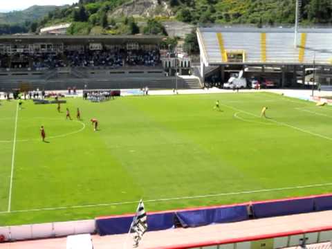 ASCOLI-TRIESTINA 3-0 - Coreografia iniziale 2 -42a g.ta serie B 2010-11