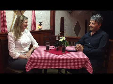 Za kariranim stolom - Vesna Drzaic - Regresoterapeut