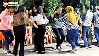 Download lagu GOYANG JOGET BERSAMA BEBAS PILIH PASANGAN - YANG PENTING AMAN DAN NYAMAN...GAS SAMPAI LEMAS 🤟❤️ mp3