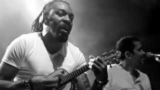 Caminho Das Flores Lyrics English Translation