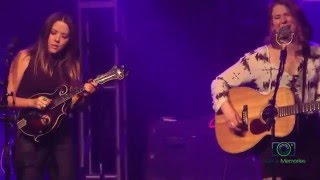 Della Mae  2016-02-19  Boston Town