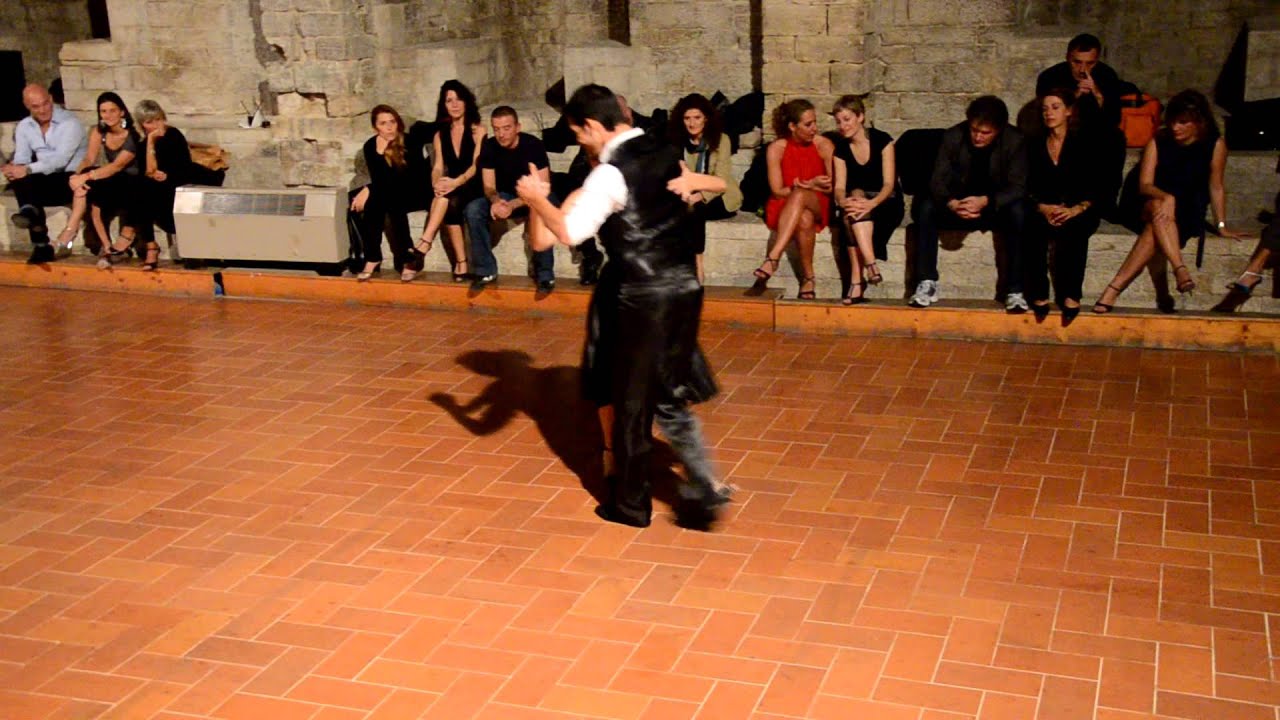 MAXI COPELLO y NADIA JOHNSON Anteprima TODI TANGO FESTIVAL  Alice Tango a Todi 20 10 2012 3:4