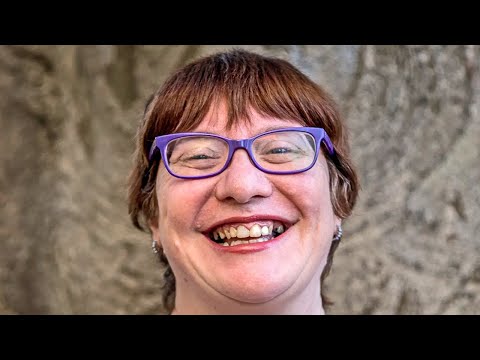 JENI HAYNES - LA MUJER CON 2.500 PERSONALIDADES DENTRO DE SU CABEZA