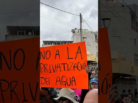 Miles de VECINOS se manifiestan contra el AGUA SUCIA en GUADALAJARA #shorts