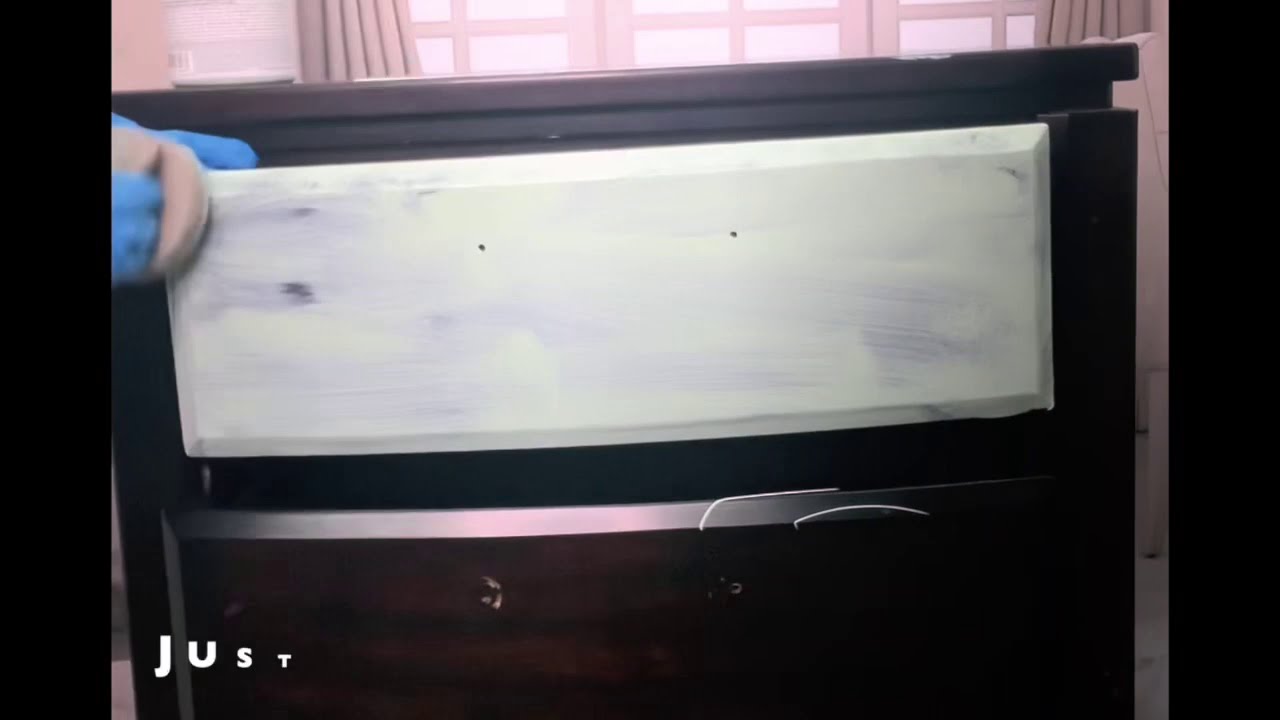 How to paint furniture in less steps! Just Clean & Paint!