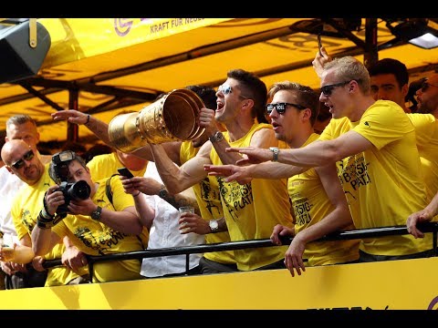 Dortmund: BVB lässt sich nach DFB-Pokalsieg feiern