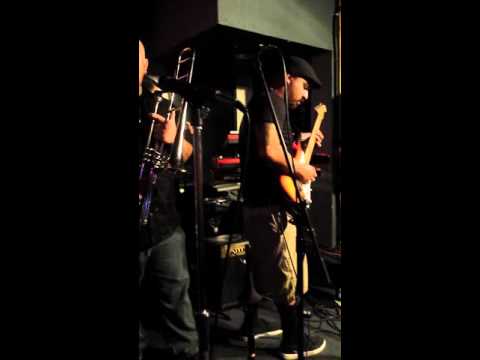 Mellobean - "Baila Baila" 5/7/16