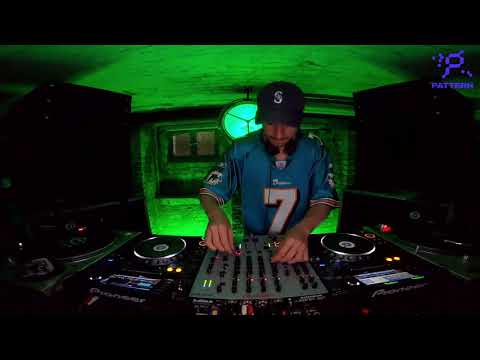 PATTERN: Ent Doq Invite - Yanozoto - 4 P.M