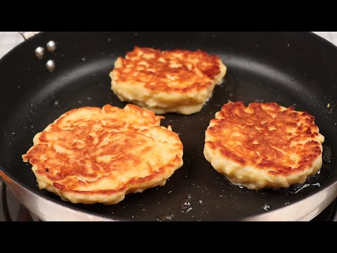 Einfaches Rezept für Apfelpfannkuchen. Leckere Frühstückspfannkuchen, fertig in 10 Minuten!