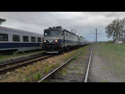 Tren IR1834 Timisoara Nord - Iasi trece pe directa cu 40-0799-9 a depoului Suceava Nord - 12.05.2021