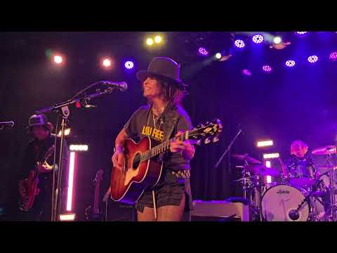 4 Non Blondes "What's Up?" [at The Roxy Theatre] LIVE