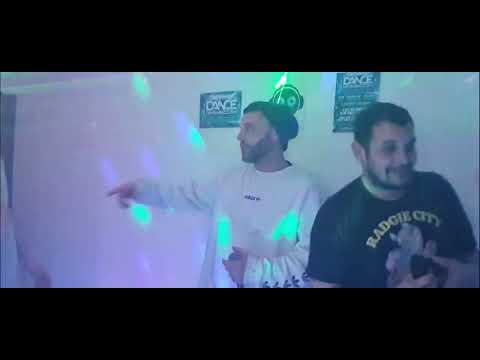 DJ ARMAZ DJ JONES-A MC BLAST MC HORNEY MC BUZZING. NE23way