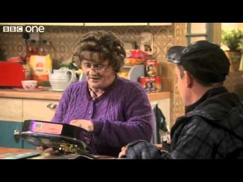 Mrs Brown's Christmas Biscuits - Mrs Brown's Boys - Christmas Special - BBC