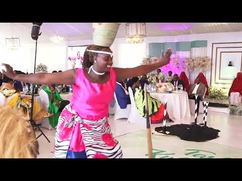 Ainunu Ainunu - Runyankole Kuhingira _ Mumuhingire Agyende banyankore culture