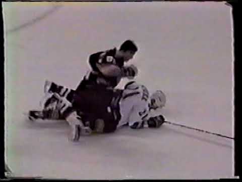 Mario Lemieux vs Todd Krygier (rough) (Newsclip) - Apr 24, 1996